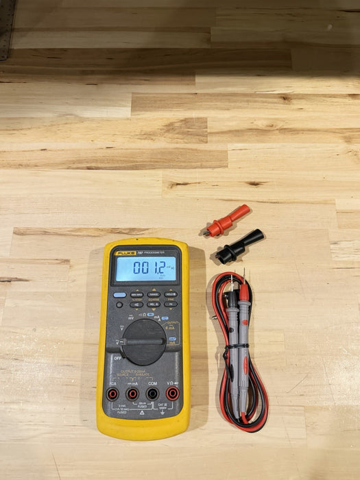 FLUKE 787 PROCESS METER W/ LEADS & CLIPS  (EXCELLENT CONDITION)-FREE SHIPPING