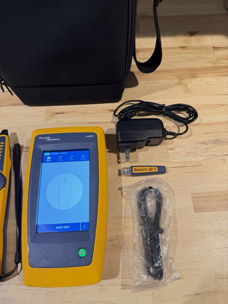 FLUKE NETWORKS LIQ-100 LINKIQ KIT CABLE & NETWORK TESTER W ACCESSORIES
