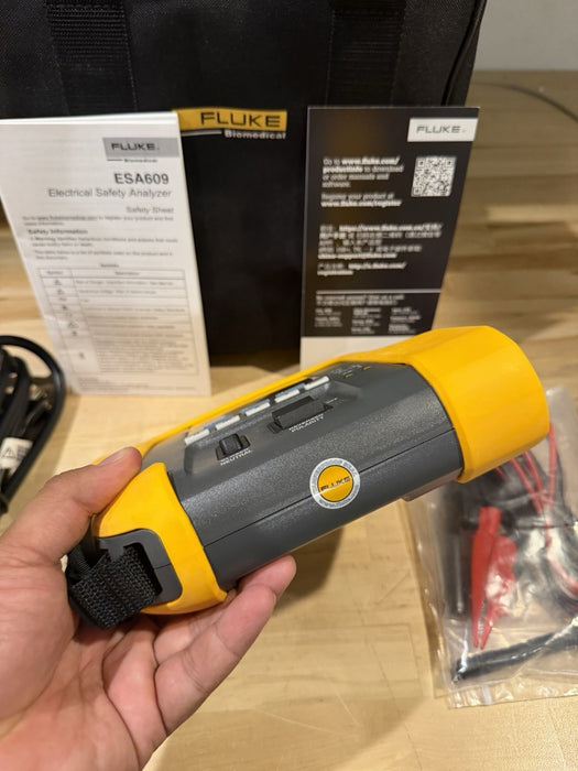 FLUKE BIO MEDICAL ESA609 ELECTRICAL SAFETY ANALYZER PORTABLE METER & ACCESSORIES