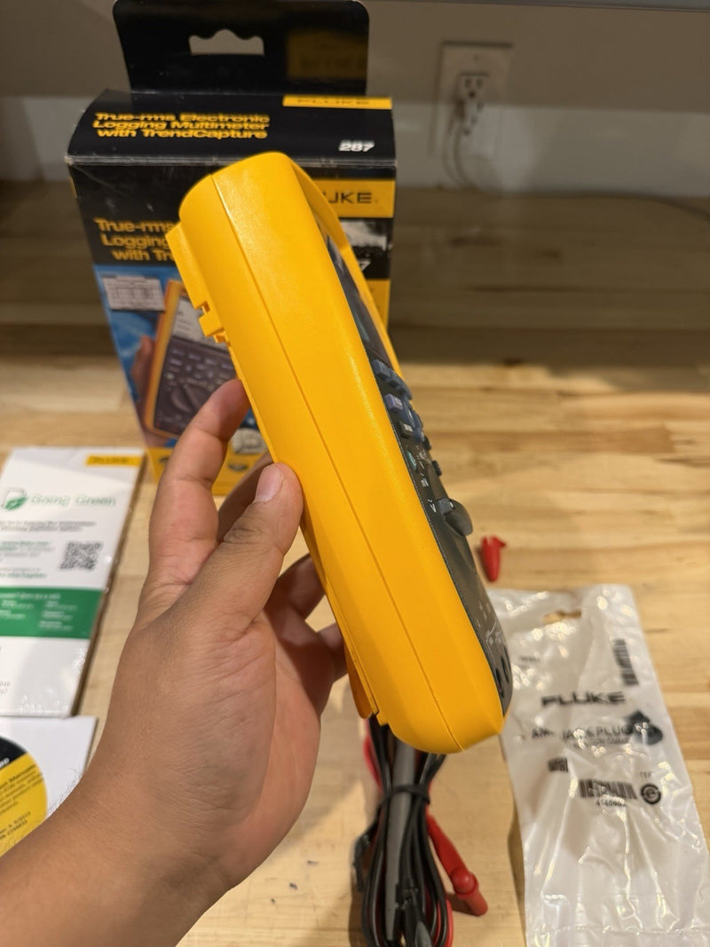 FLUKE 287 TRUE-RMS ELECTRONIC LOGGING MULTIMETER W/ TREND CAPTURE (NEW)