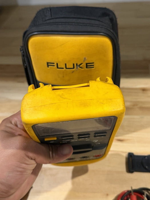 FLUKE 87V TRUE RMS MULTIMETER W/ LEADS (TESTED) SHIPS FAST