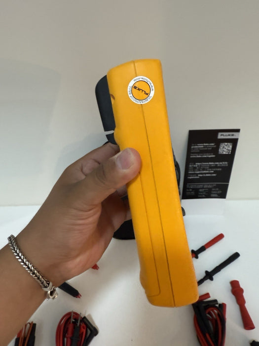 FLUKE 787B PROCESSMETER WITH ACCESSORIES & BAG TESTED