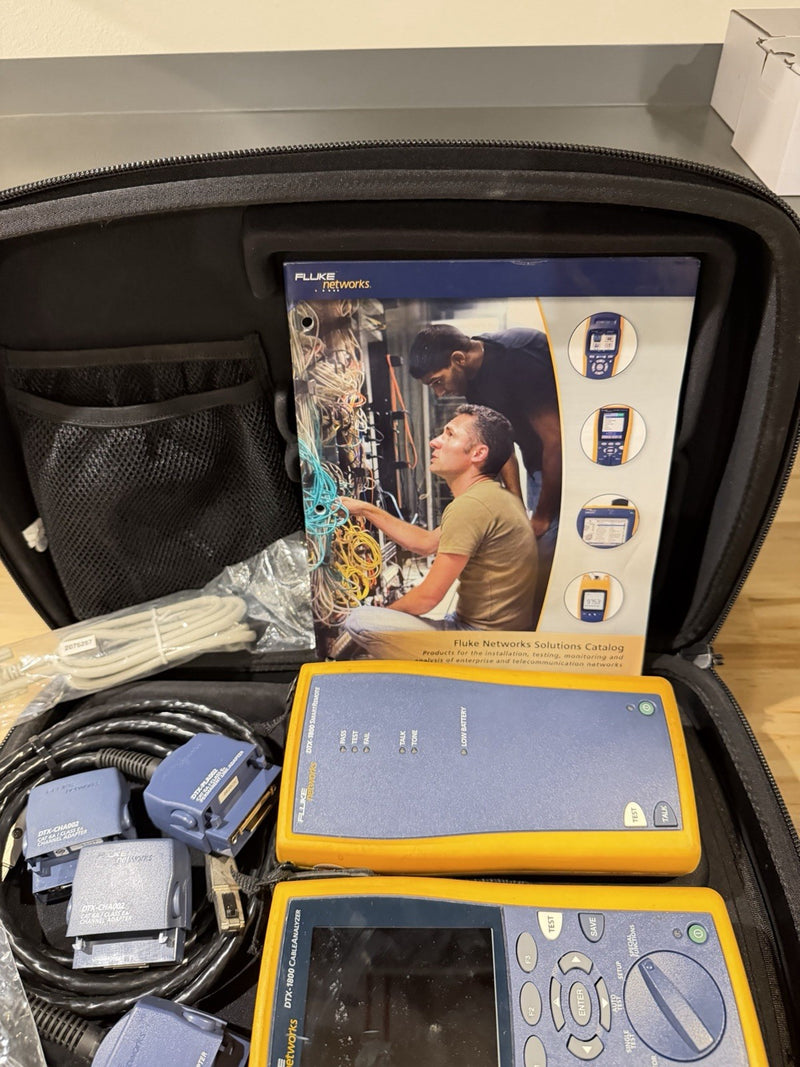 FLUKE NETWORKS DTX-1800 DTX CABLE ANALYZER KIT & PLA002 TESTED