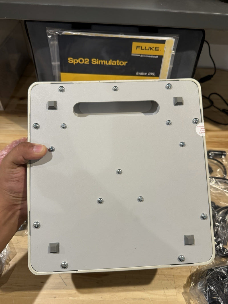 FLUKE INDEX 2 SPO2 SIMULATOR KIT W/ ACCESSORIES (TESTED) SHIPS FREE - NEW