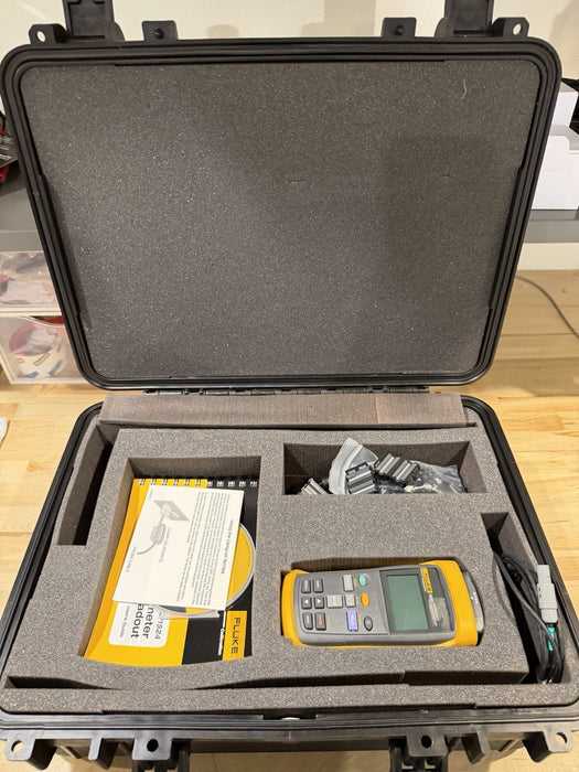 FLUKE 1523 REFERENCE THERMOMETER W/ PROBE KIT & ACCESSORIES-FREE SHIPPING TESTED