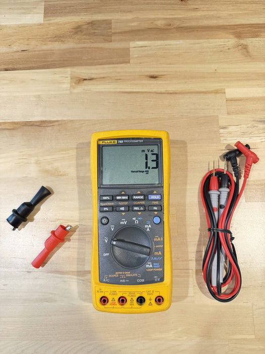 FLUKE 789 PROCESSMETER W/ LEADS & CLIPS (TESTED) SHIPS FAST