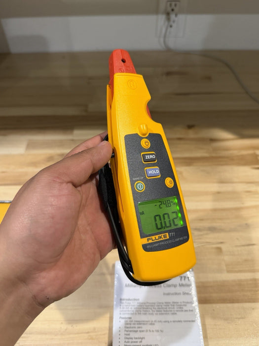 FLUKE 771 MILLIAMP PROCESS CLAMP METER ( NEW CONDITION ) SHIPS FAST