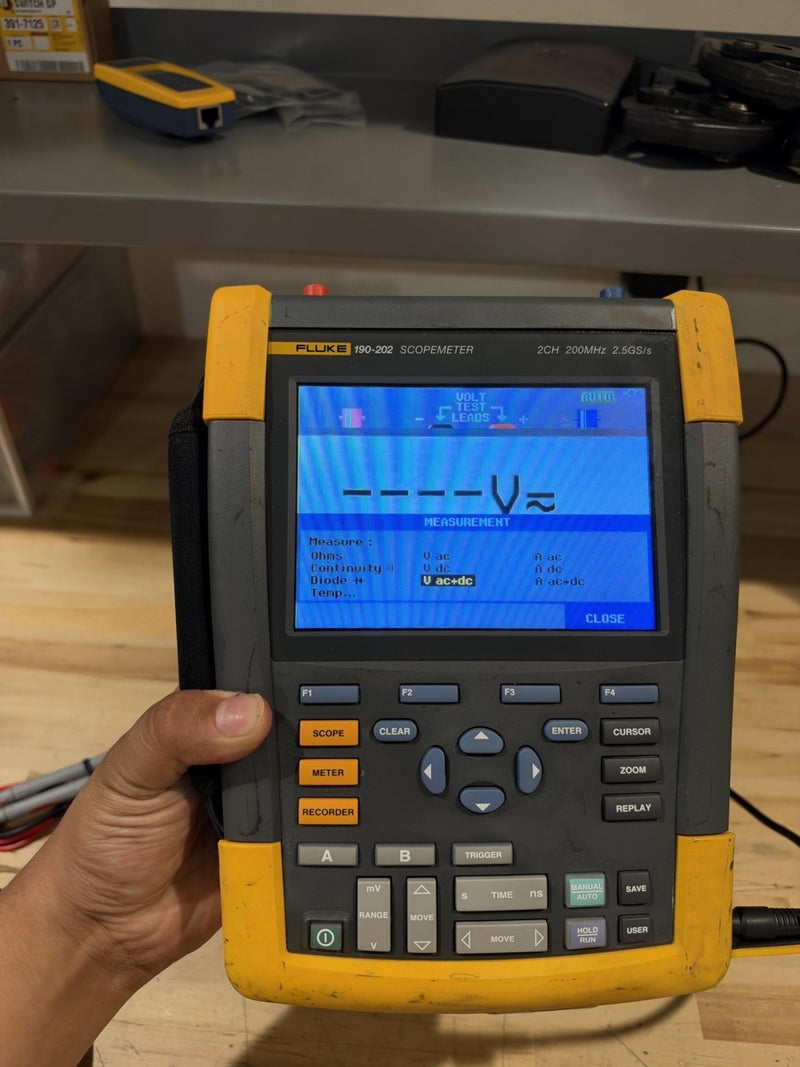FLUKE 190-202 SCOPEMETER 2.5GS/S 2CHANNEL 200MHZ OSCILLOSCOPE (TESTED)SHIPS FREE