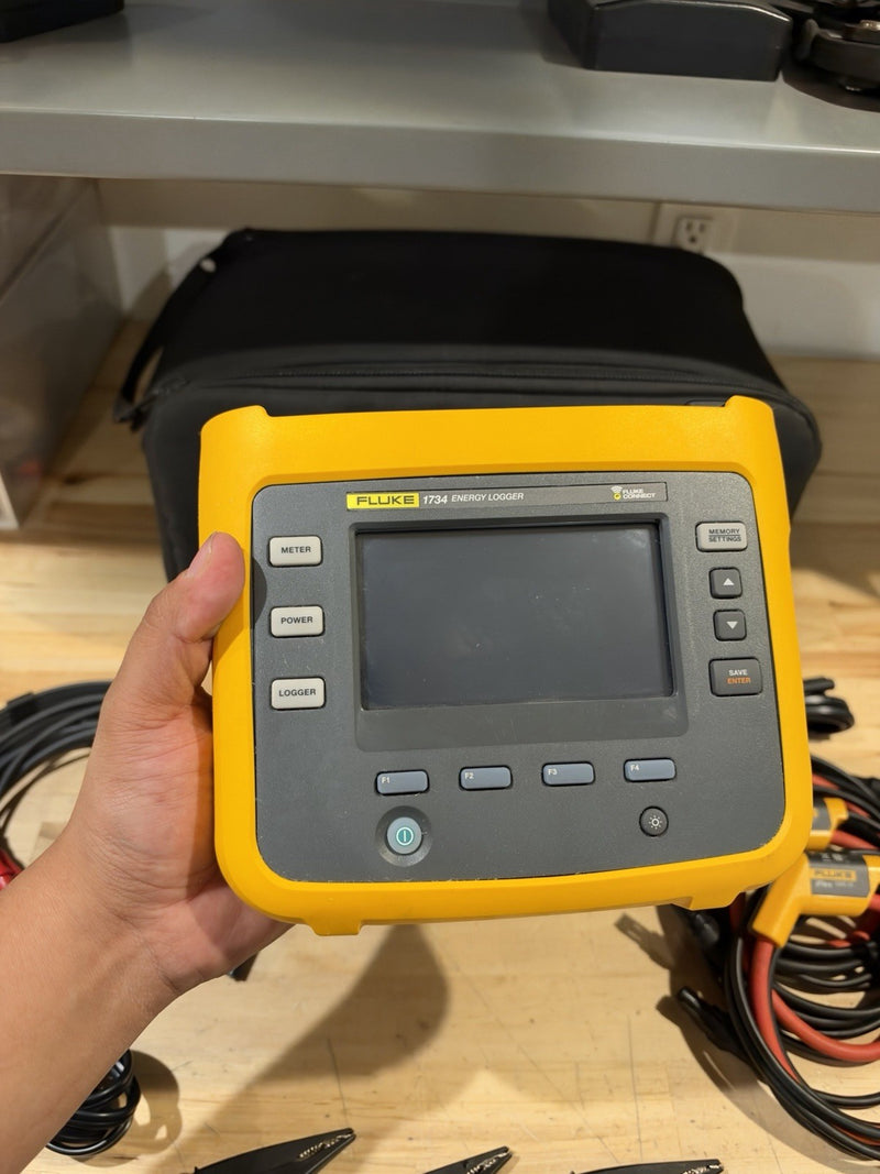 FLUKE 1734 ENERGY LOGGER KIT W/ ACCESSORIES (FREE SHIPPING)
