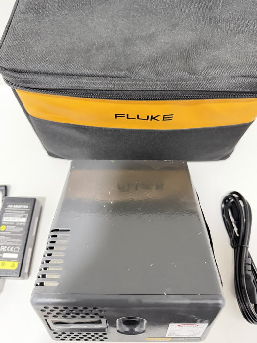 FLUKE 9102S DRY-WELL CALIBRATOR WITH BAG & CHARGER CALIBRATED 2024