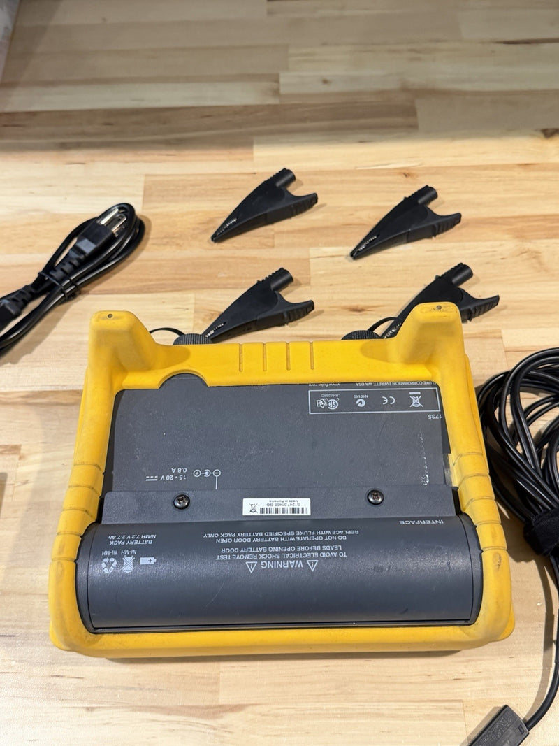 FLUKE 1735 THREE-PHASE POWER LOGGER WITH PROBES & CHARGER TESTED