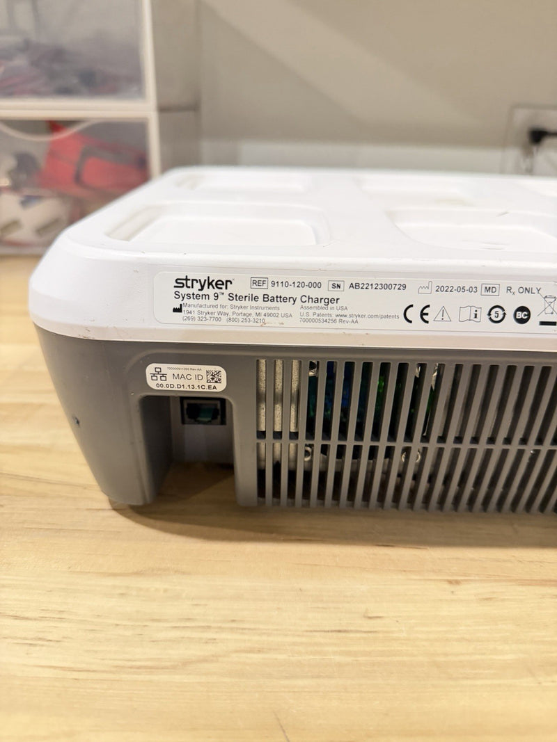 STRYKER CHARGER MODEL #9110-120-000 TESTED