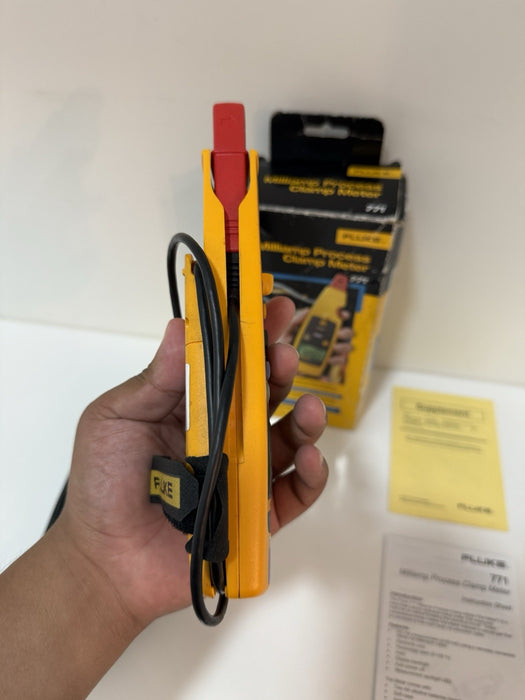 FLUKE 771 MILLIAMP PROCESS CLAMP METER WITH BAG & MANUALS