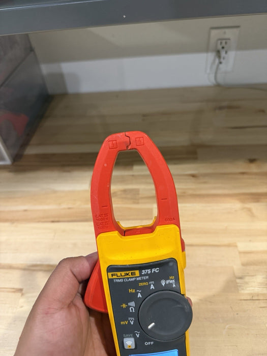FLUKE 375FC TRMS CLAMP METER W/ LEADS & CLIPS (SHIPS FAST)