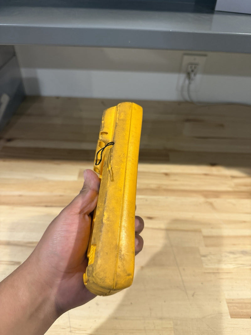 FLUKE 179 TRUE RMS MULTIMETER (PARTS ONLY) FOR PARTS DOESN’T WORK - SHIPS FAST