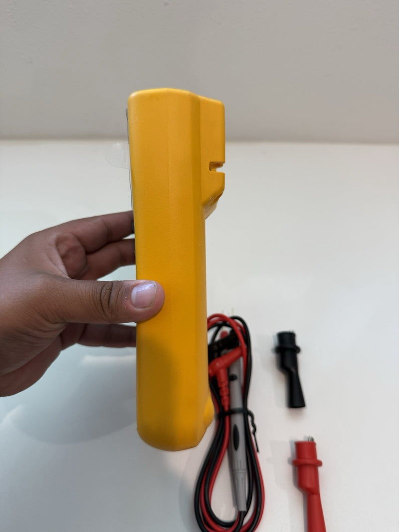 FLUKE 1507 INSULATION MULTIMETER WITH LEADS & CLIPS