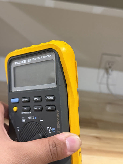 FLUKE 87 TRUE RMS MULTIMETER W/LEADS & CLIPS - SHIPS FAST