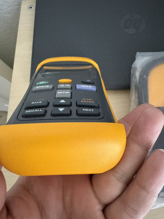 FLUKE HART SCIENTIFIC 1524 DUAL CHANNEL REFERENCE THERMOMETER