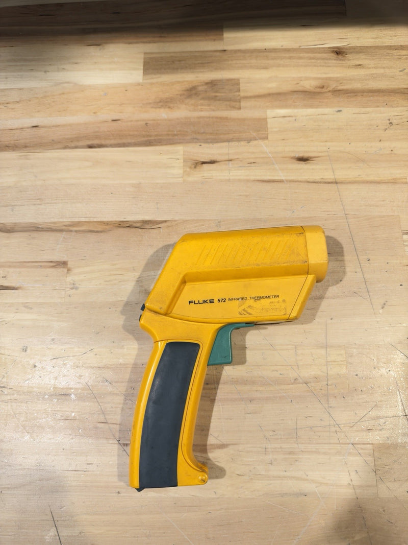 FLUKE 572 INFRARED THERMOMETER - SHIPS FAST