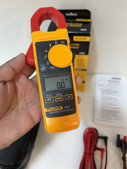 FLUKE 325 TRUE RMS CLAMP METER (NEW FACTORY SEALED) SHIPS FAST - NEW