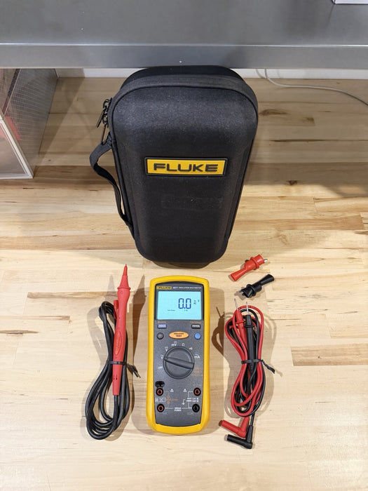 FLUKE 1577 INSULATION MULTIMETER W/ LEADS & CASE (TESTED) SHIPS FAST NEW SEALED