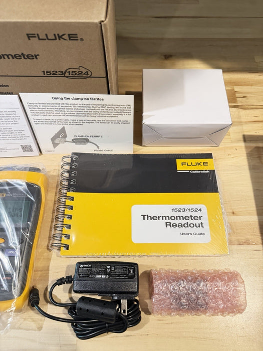 FLUKE 1524 REFERENCE THERMOMETER W/ PROBE & BAG (FREE SHIPPING) CALIBRATED 2025