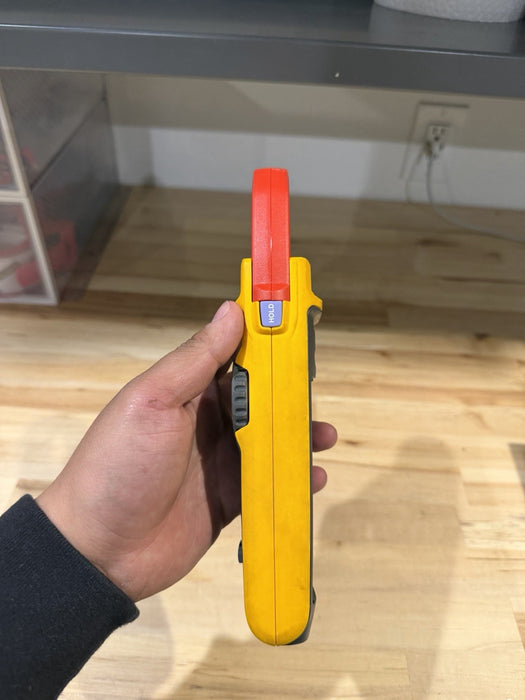 FLUKE 902FC TRUE RMS MULTIMETER (PARTS ONLY)  FOR PARTS - SHIPS FAST