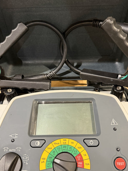 MEGGER DLRO10HD DIGITAL LOW RESISTANCE OHMETER WITH PROBES & CHARGER TESTED