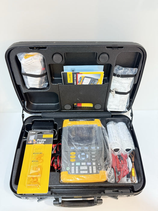 FLUKE 199C 200MHZ 2.5GS/S SCOPEMETER COLOR ACCESSORIES NEW