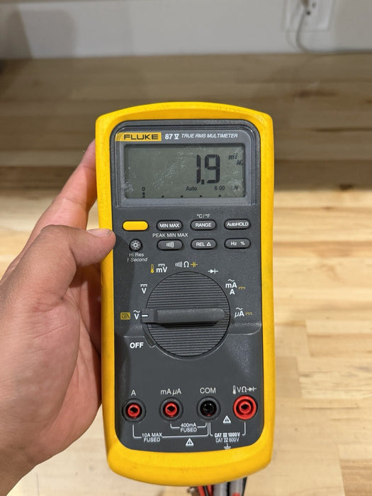 FLUKE 87V TRUE RMS MULTIMETER W/ LEADS (TESTED) SHIPS FAST