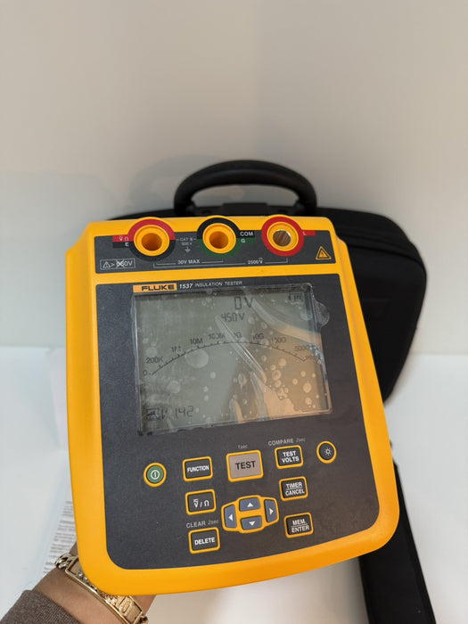 FLUKE 1537 INSULATION RESISTANCE TESTER & MEGOHMMETER (CALIBRATED 2024) NEW