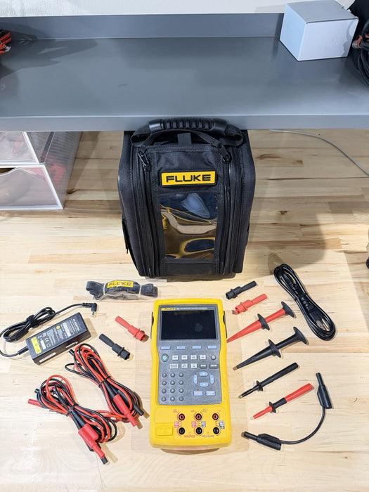 FLUKE 753 DOCUMENTING PROCESS CALIBRATOR WITH ACCESSORIES CALIBRATED 2025