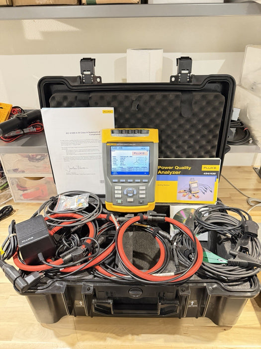 FLUKE 435 POWER QUALITY & ENERGY ANALYZER W/ ACCESSORIES & CHARGER-SHIPS FREE