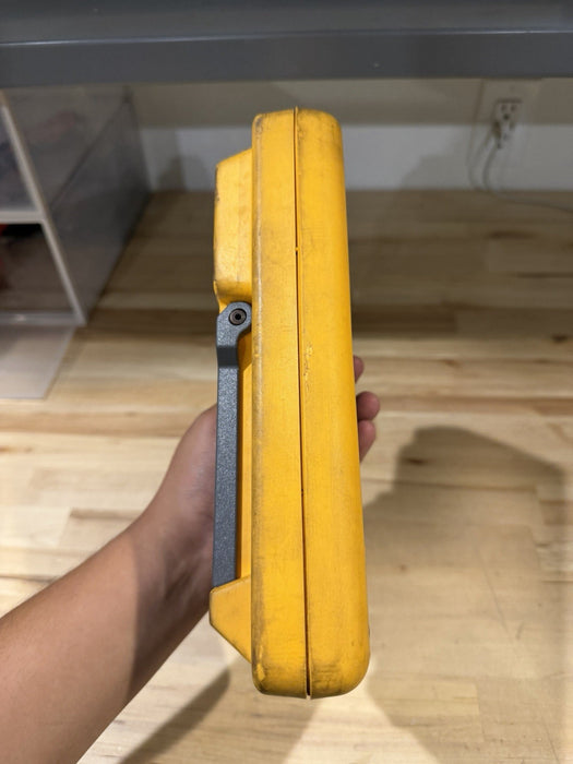 FLUKE 744 DOCUMENTING PRCESS CALIBRATOR FOR PARTS