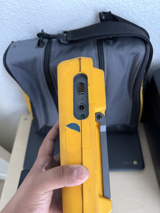 FLUKE DSP-100 LAN CABLEMETER FOR PARTS