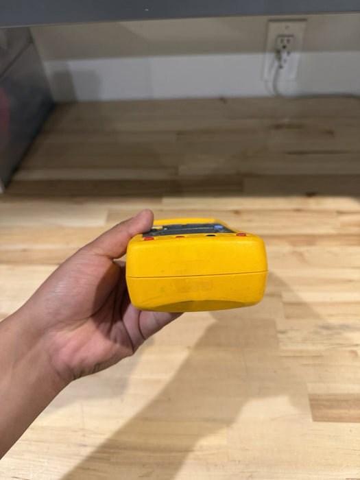 FLUKE 189 TRUE RMS MULTIMETER (PARTS ONLY)  FOR PARTS - SHIPS FAST