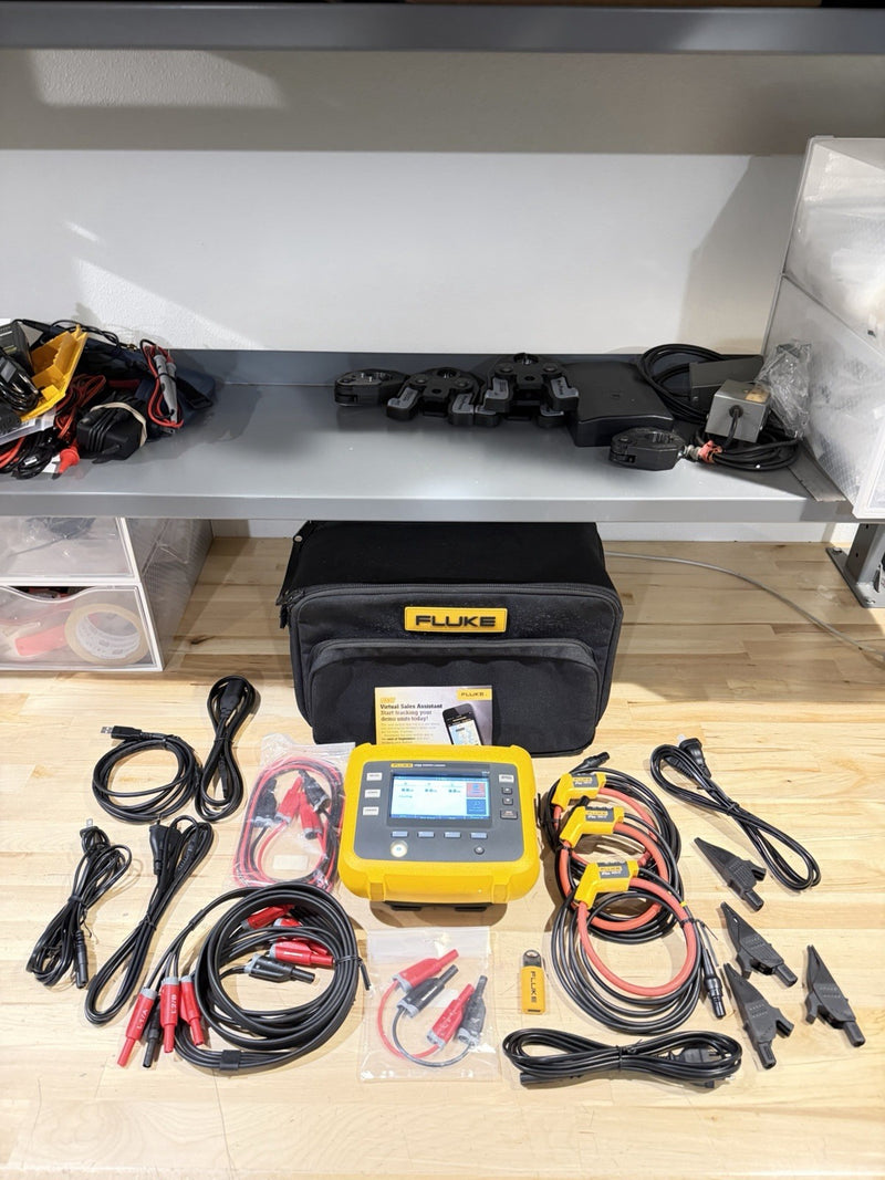 FLUKE 1730 ENERGY LOGGER KIT W/ ACCESSORIES (TESTED) FREE SHIPPING