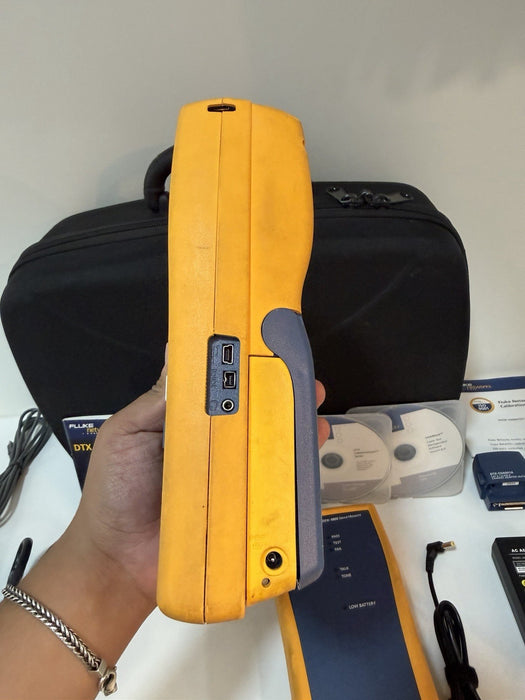 FLUKE NETWORKS DTX-1800 DTX CABLE ANALYZER KIT & PLA002 TESTED