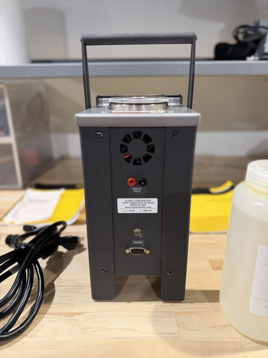 FLUKE 6102 MICRO-BATH 35Â°C TO 200Â°C WITH ACCESSORIES TESTED