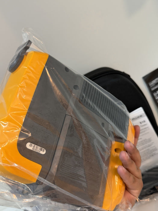 FLUKE 810 VIBRATION TESTER KIT & ACCESSORIES (NEW SEALED) FREE SHIPPING