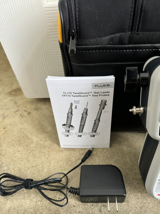 MEGGER MOM2 MICROHMMETER WITH NEW SET OF LEADS & BAG