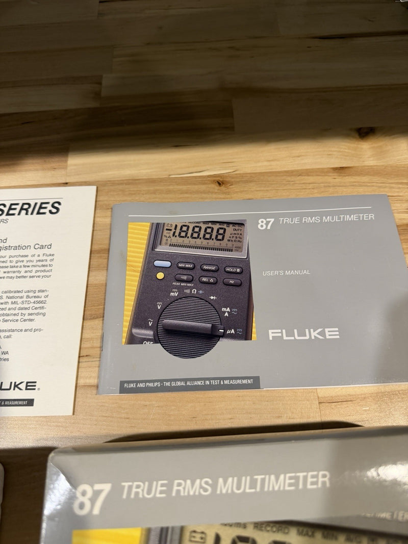 FLUKE 87 TRUE RMS MULTIMETER TESTED RARE