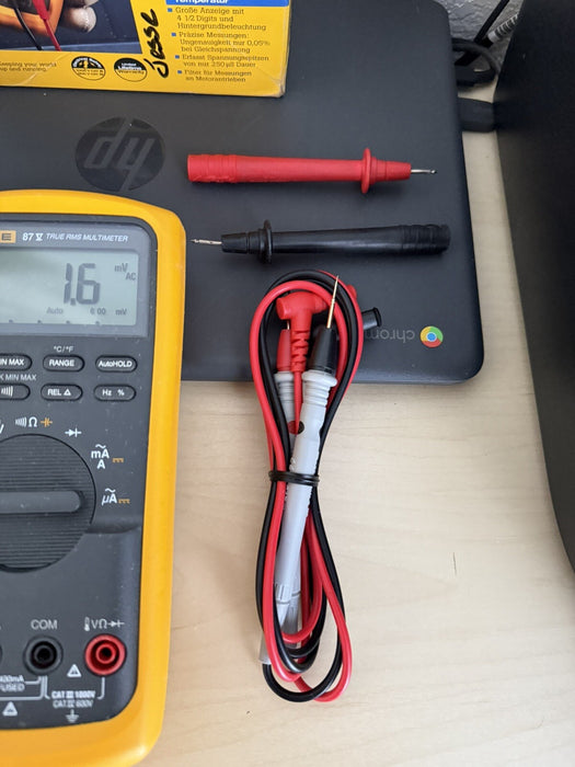 FLUKE 87V TRUE RMS MULTIMETER W /LEADS - FREE SHIPPING (TESTED)