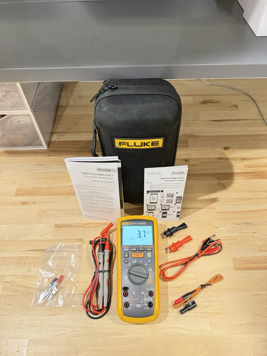 FLUKE 1587 FC 2 IN 1 HANDHELD DIGITAL INSULATION MULTIMETER WITH ACCESSORIES