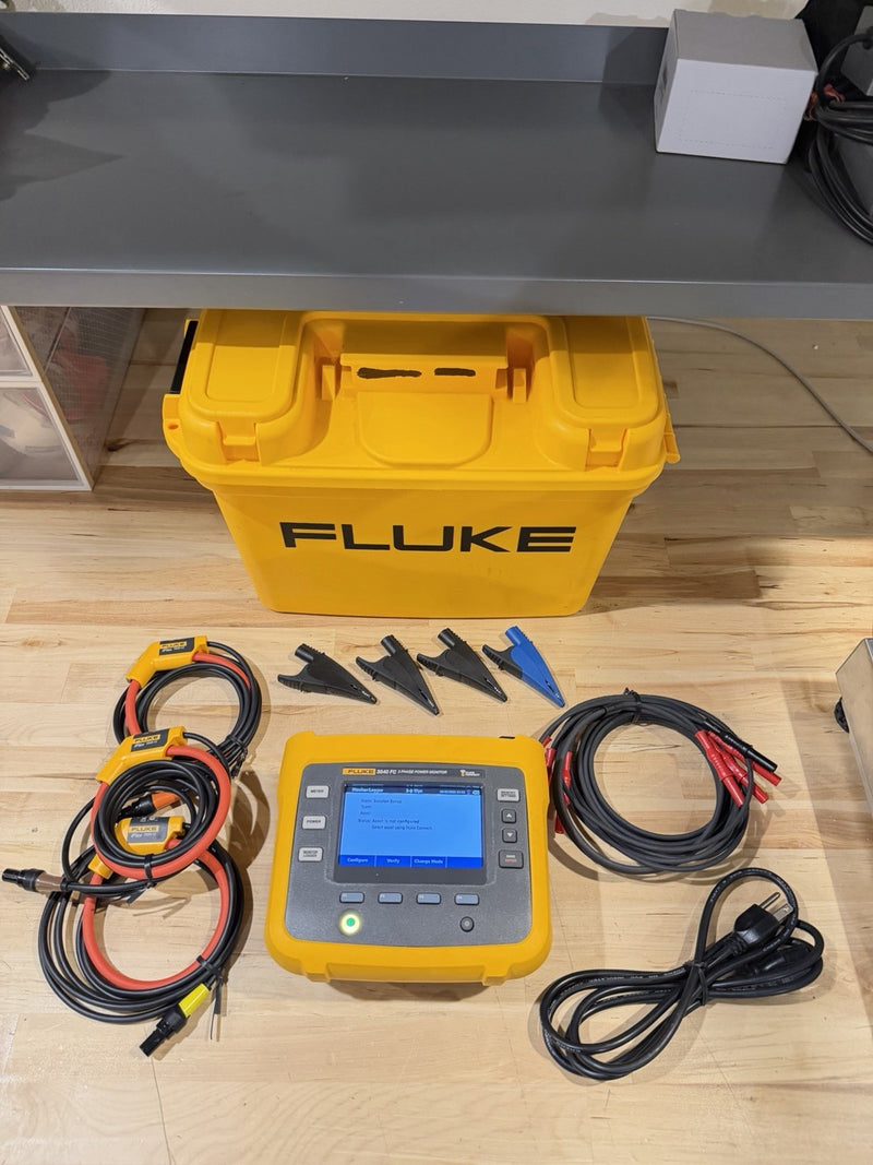 FLUKE 3540 FC 3-PHASE POWER MONITOR WITH ACCESSORIES TESTED