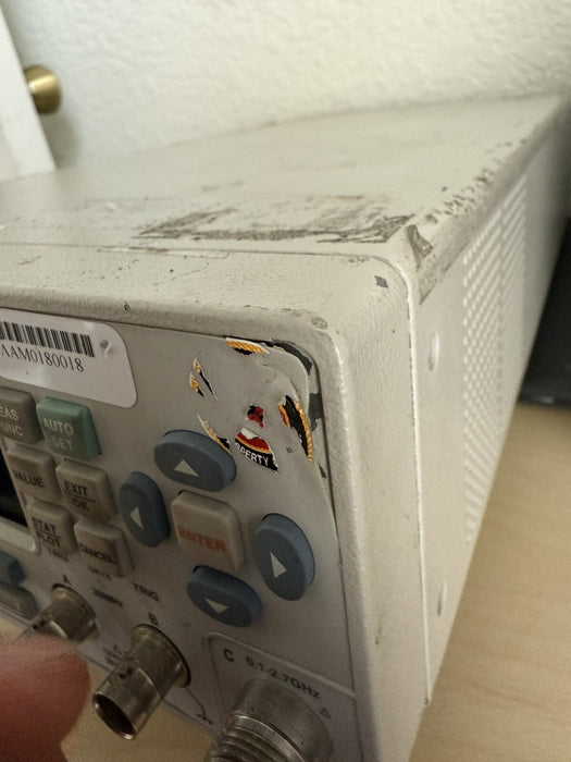 FLUKE PM6690 2.7 GHZ FREQUENCY COUNTER/TIMER ANALYZER