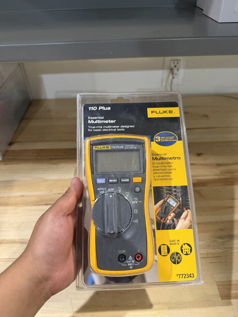 FLUKE 110 PLUS ESSENTIAL MULTIMETER WITH LEADS