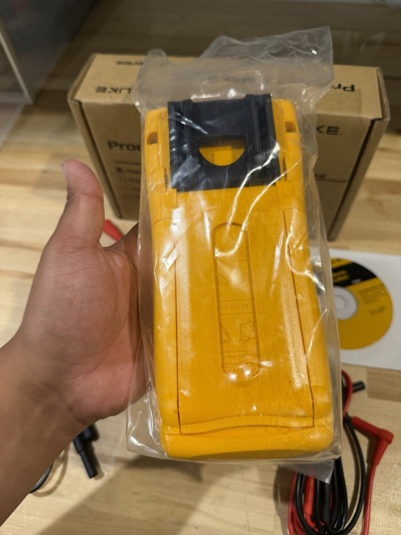 FLUKE 724 MULTIFUNCTION PROCESS CALIBRATOR FREE SHIPPING