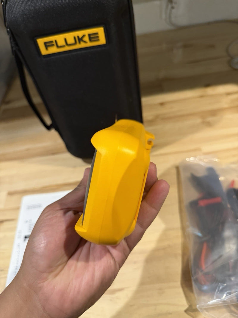 FLUKE 1587 FC 2 IN 1 HANDHELD DIGITAL INSULATION MULTIMETER
