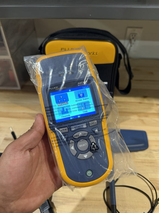 FLUKE NETWORKS AIRCHECK WIFI TESTER W/ ANTENNA & ACCESSORIES (NEW) RARE